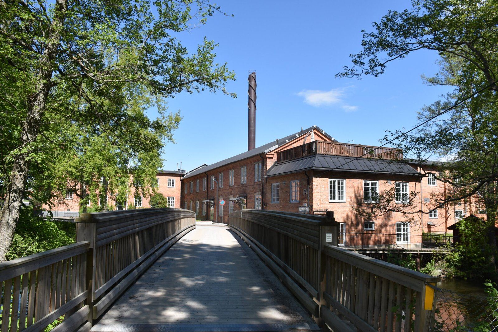 Bron mot Värmbol i Katrineholm